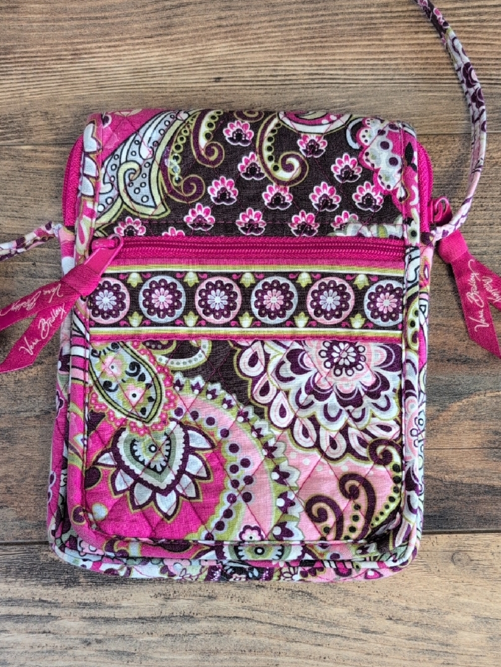 Vera Bradley Hot Pink Paisley Quilted ID Crossbody Bag AB174 - Picture 2 of 9
